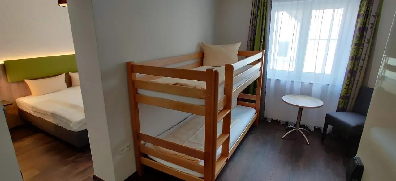גונצבורג Hotel Goldene Traube